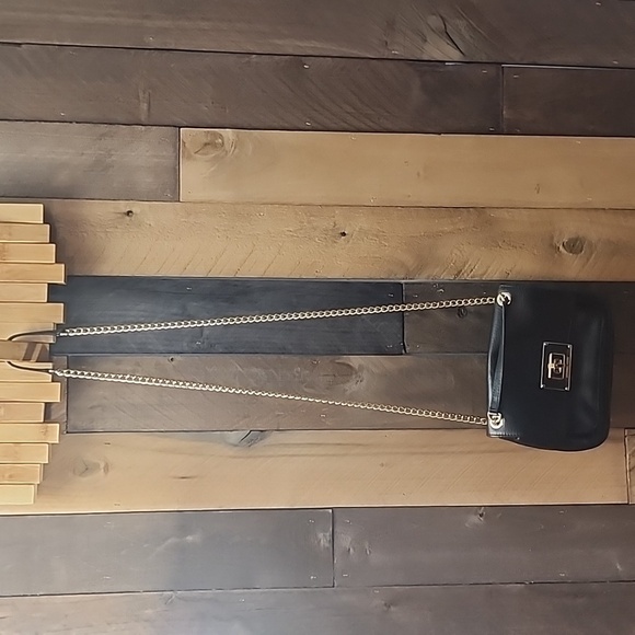 Michael Kors Black bag with chain strap. - Picture 12 of 13